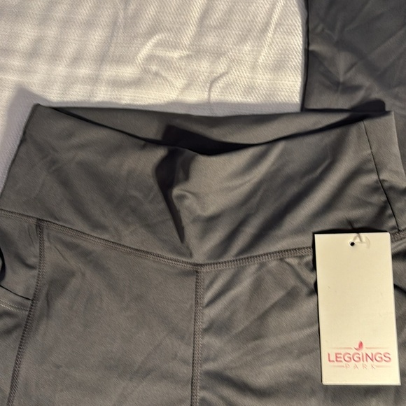 Legging Park Gray High Waisted Leggings with White Stripes Size Small - Picture 2 of 7